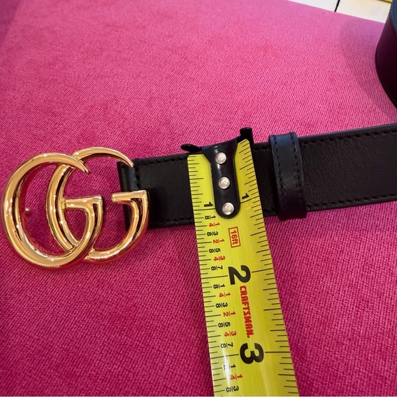Gucci GG Marmont Black Leather with Gold Hardware Belt - Picture 10 of 11